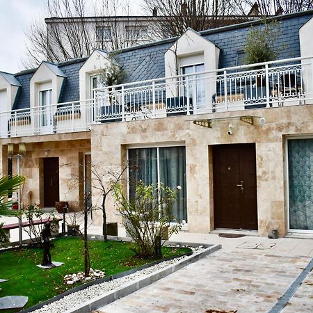 Villa Foch - Maison Familiale A 20 Min De Paris, Disney Et La Vallee Village Avec Balcon Et Jardin Privatif Saint-Maur-des-Fossés Exterior foto